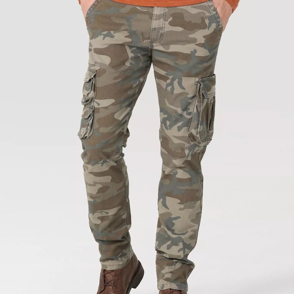 90s Grunge Military Wrangler Camo Regular Taper Cargo Pant, 36